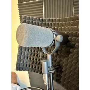 Shure SM7B Cardioid Dynamic Vocal Microphone W Cloudlifter Used No Box Authentic